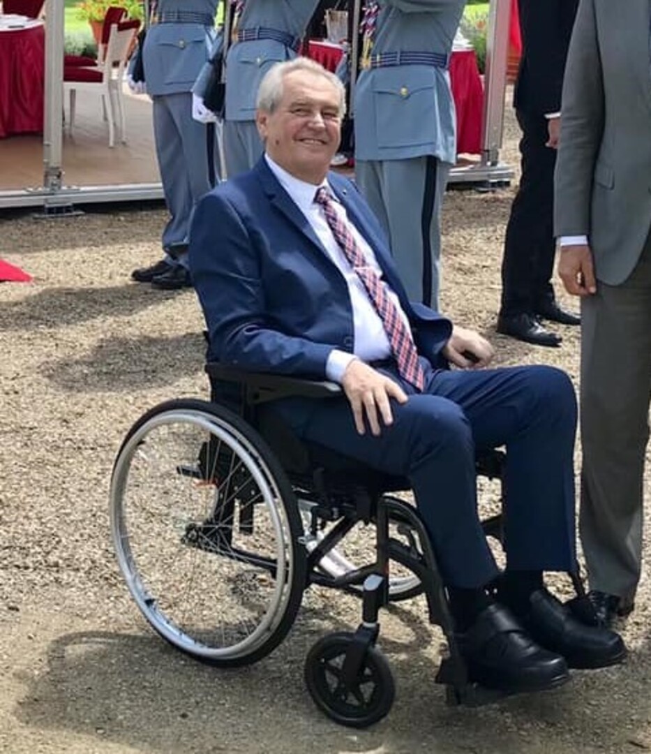 Predsjednik Češke smješten u bolnicu - slika 1